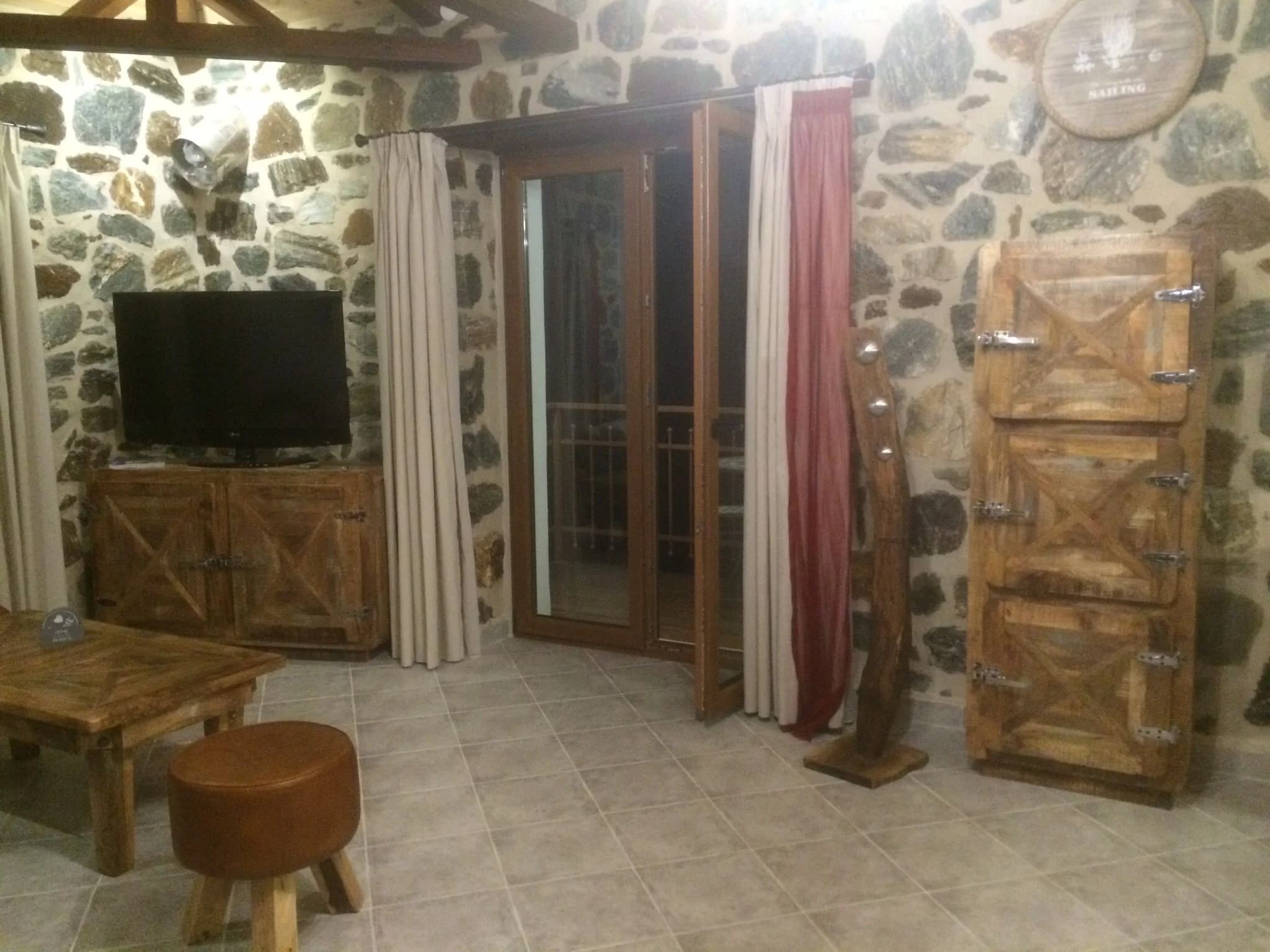 Gallery image 15 for Stone Houses 1