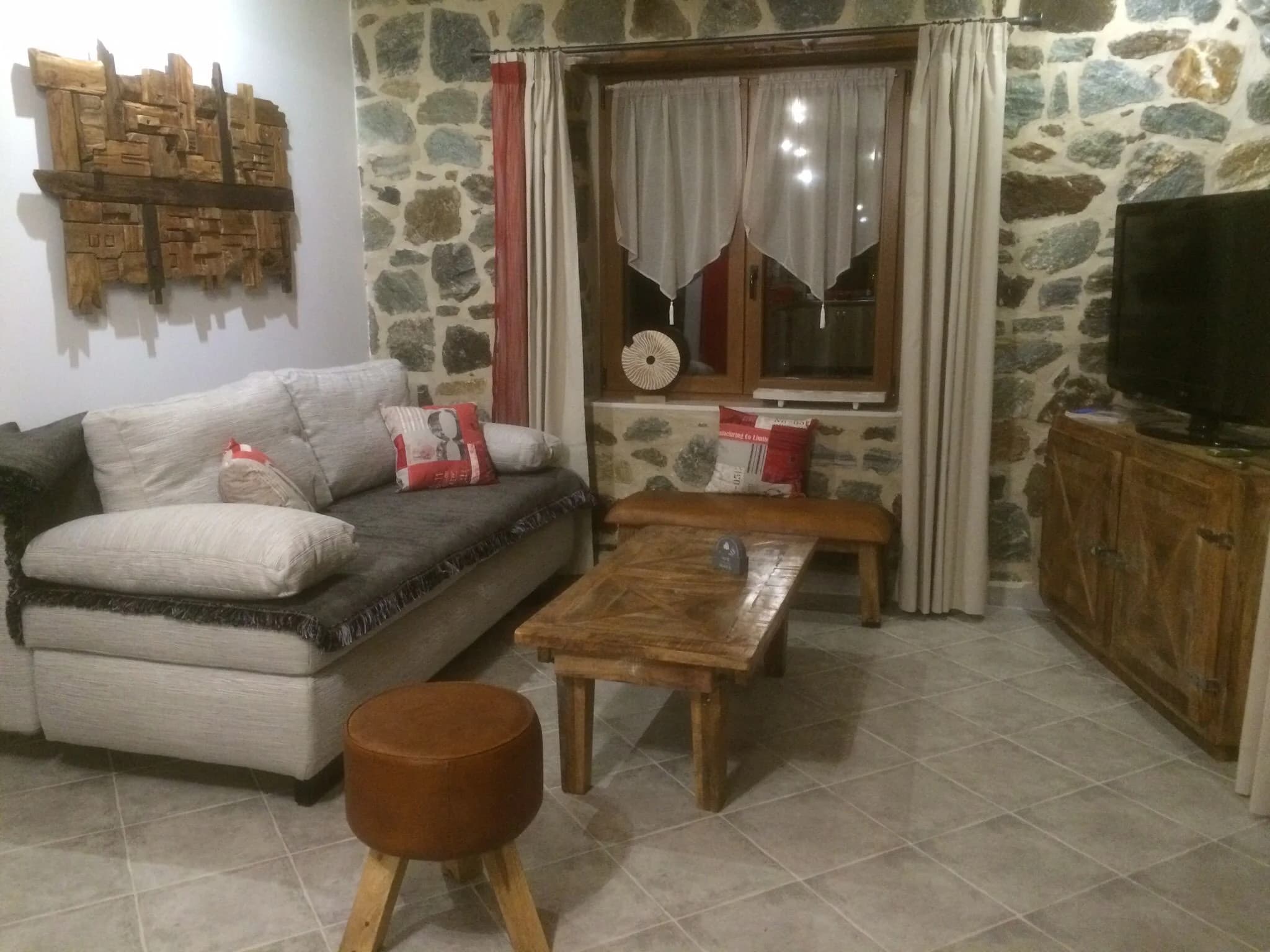 Gallery image 19 for Stone Houses 1