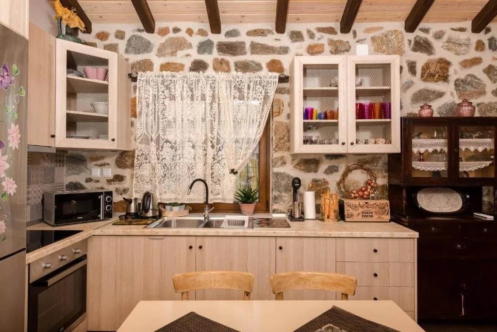 Gallery image 1 for Stone Houses 2