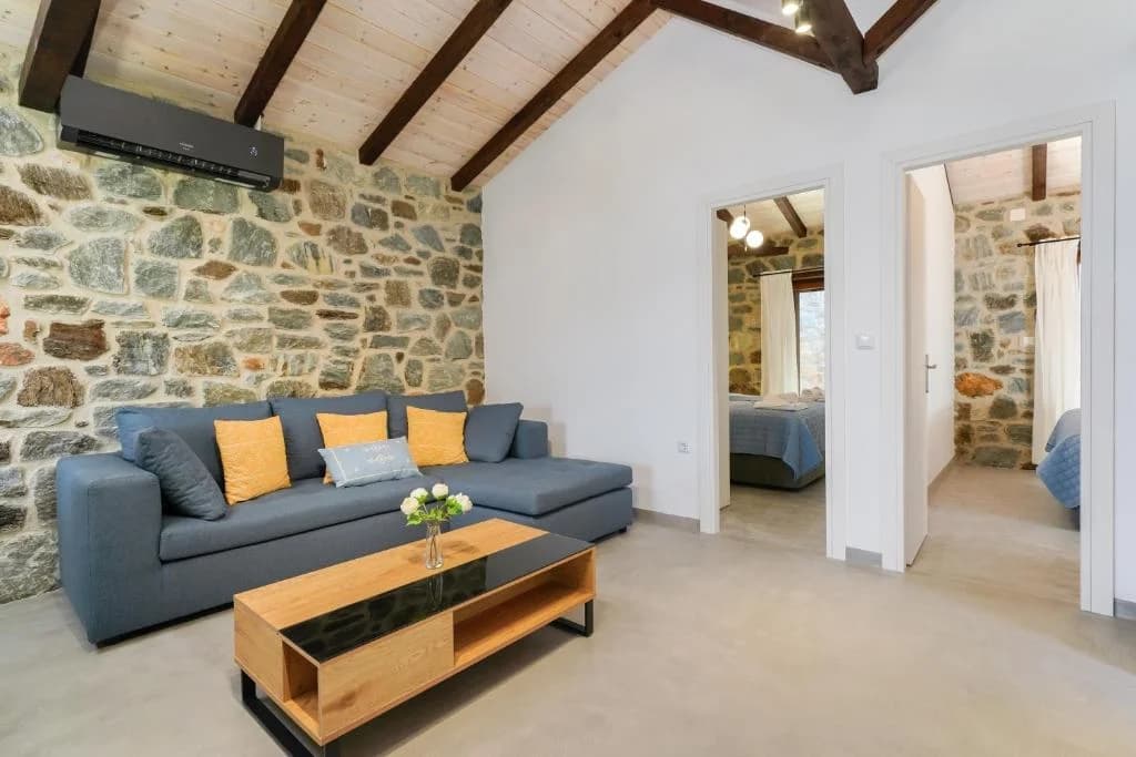 Gallery image 18 for Stone Houses 3